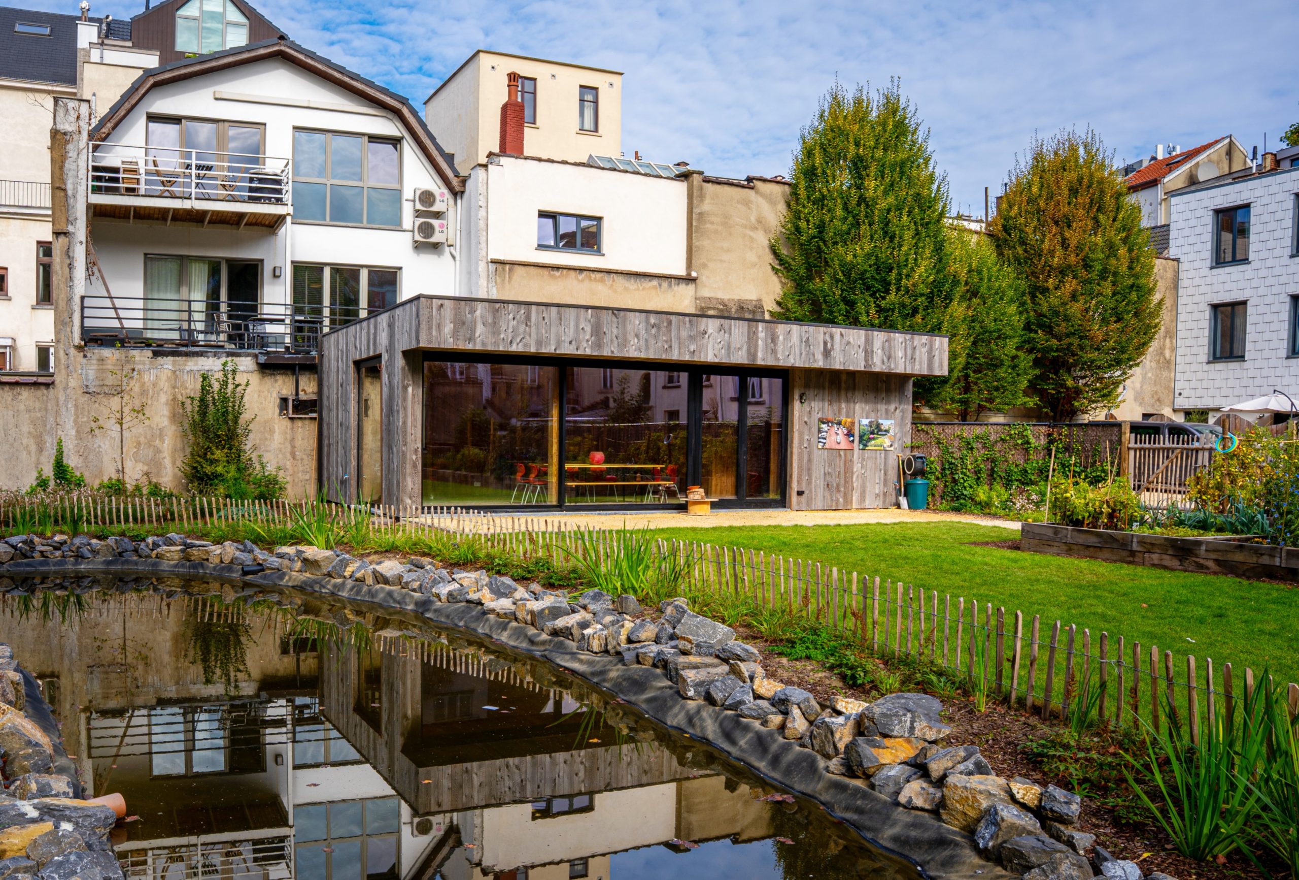 Orangerie en bois extérieur