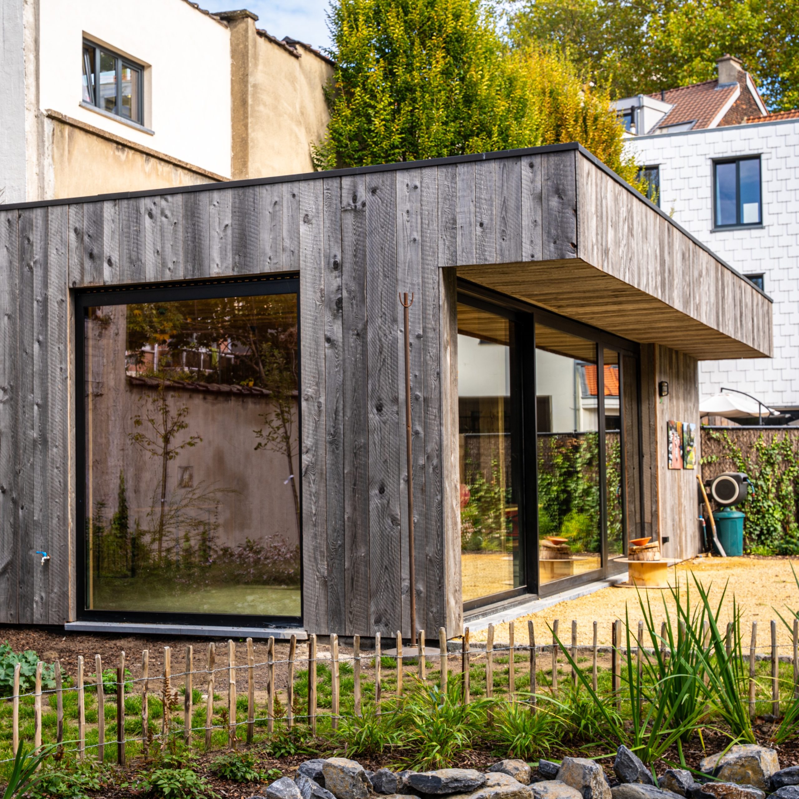 Orangerie en bois côté