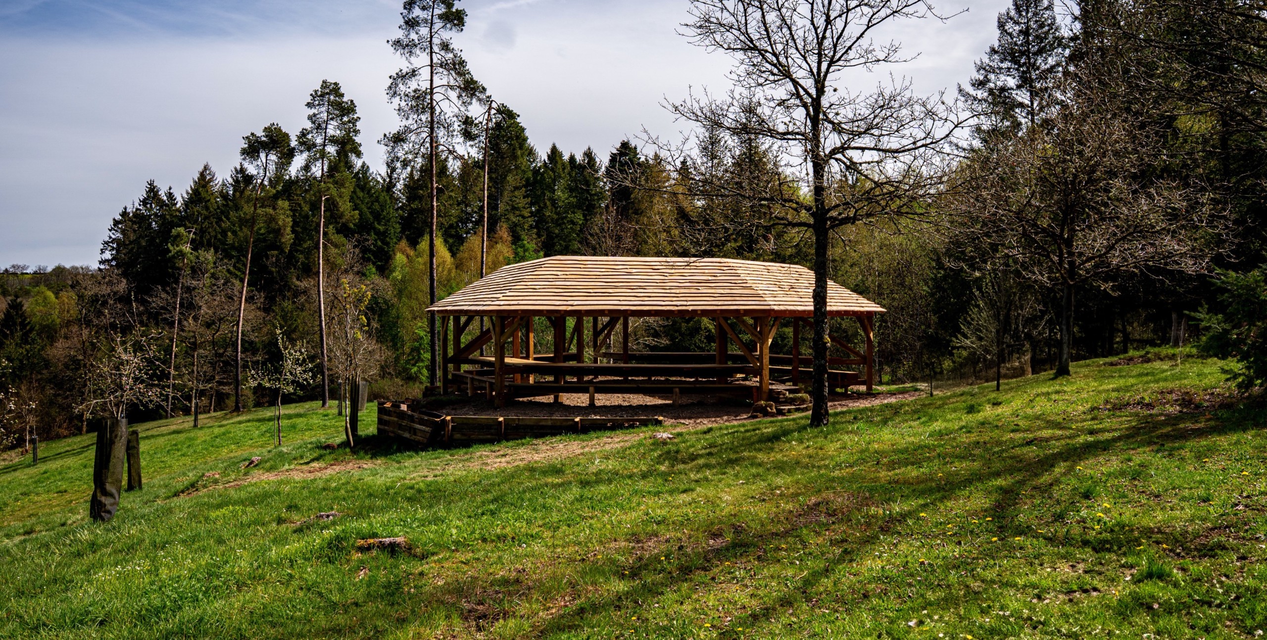 Pavillon kiosque en bois sur mesure